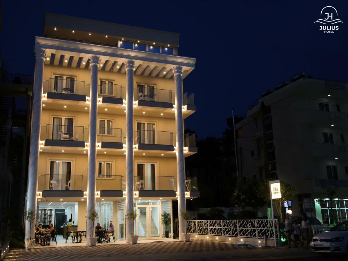 Julius Hotel Golem  Exterior photo