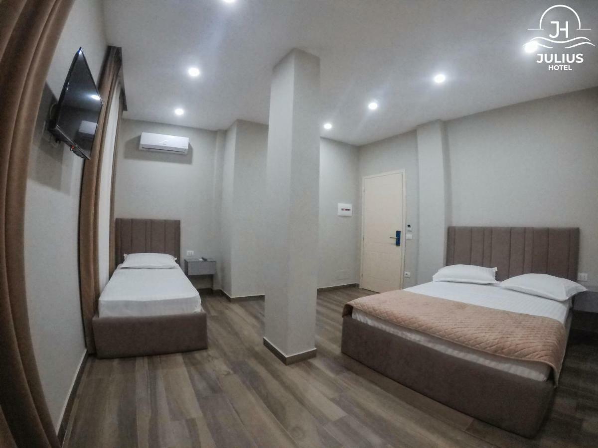 Julius Hotel Golem  Exterior photo